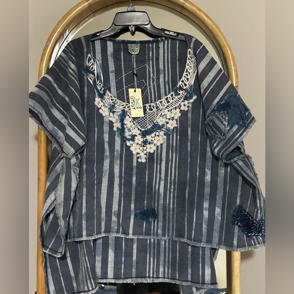 Jaded Gypsy top nwt O/S fits up to XL